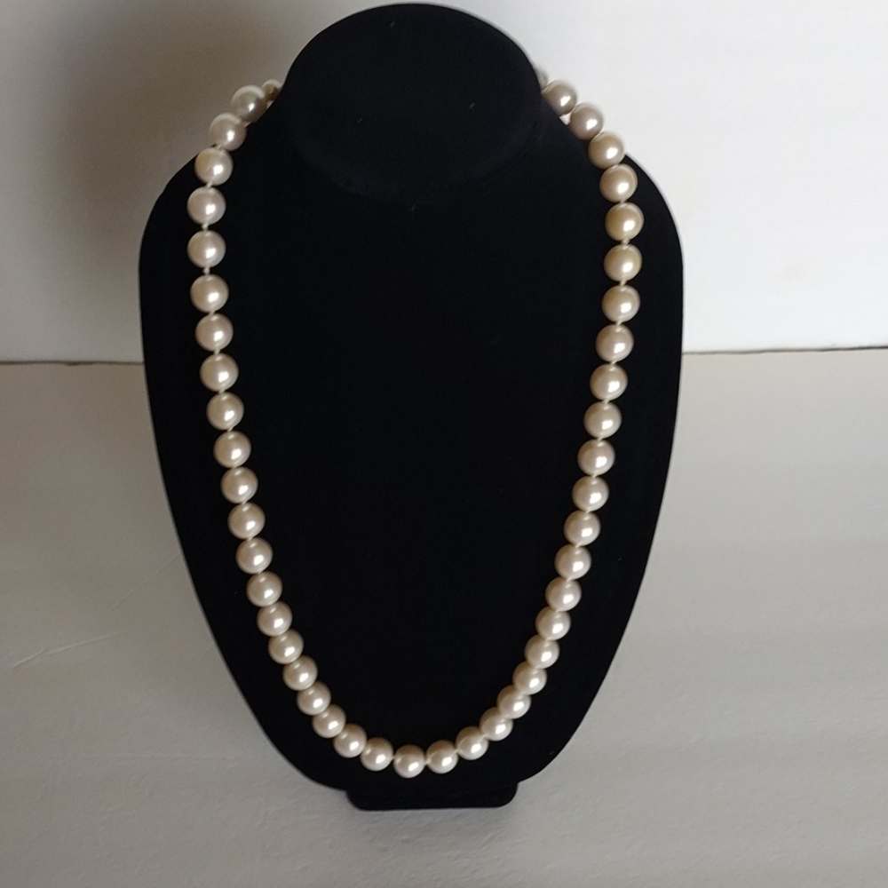 Marvella 14" Pearl Necklace